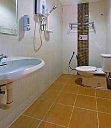 OYO 90488 Juru Hotel