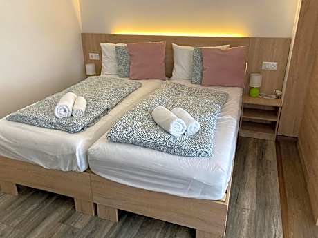 Twin Room with Bath