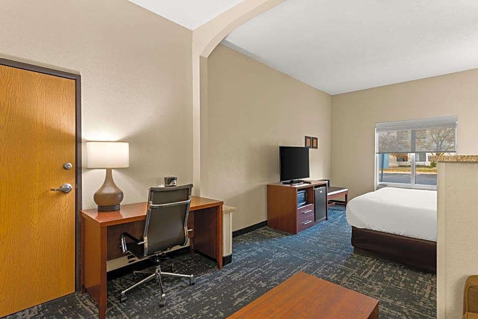 Comfort Suites Kansas City-Liberty