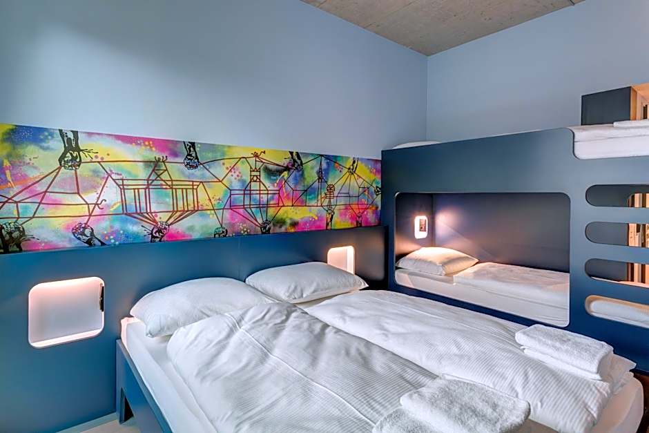 MEININGER Hotel Berlin East Side Gallery