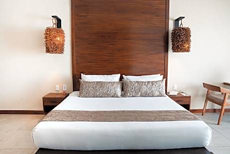 King Suite with Ocean View