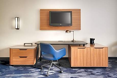 Queen Room with Two Queen Beds - Hearing Accessible