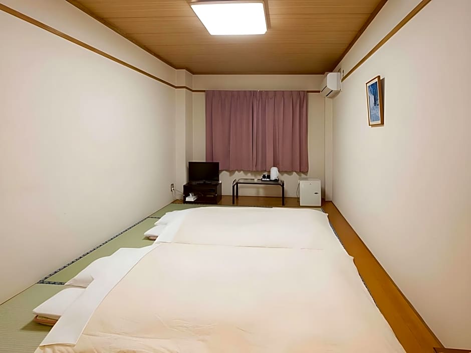 Business Hotel Isesaki Heisei Inn