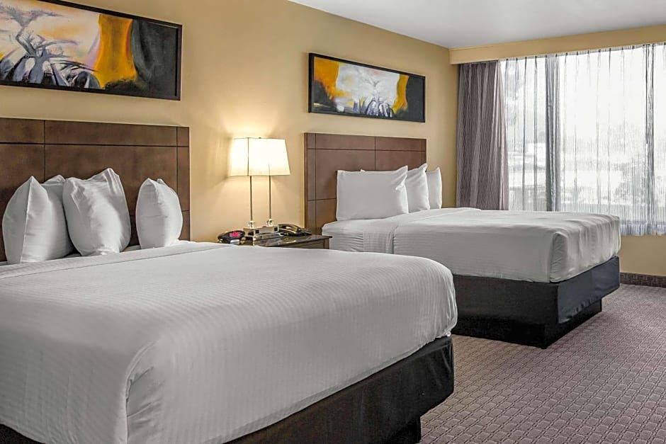 The Hills Hotel, an IHG Hotel