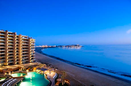 3 Br CONDO AVAILABLE IN LAS PALOMAS SANDY BEACH