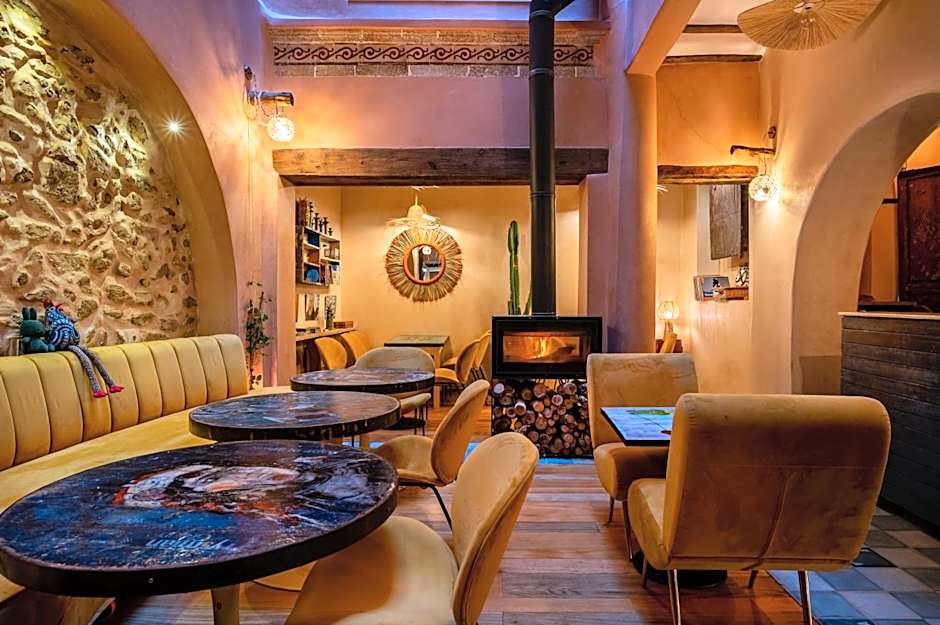Mama Lova Hôtel, Riad, Restaurant & Spa