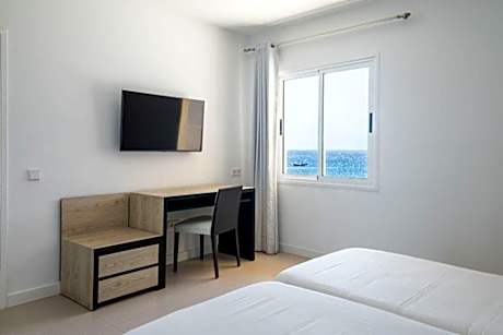 Triple Sea View