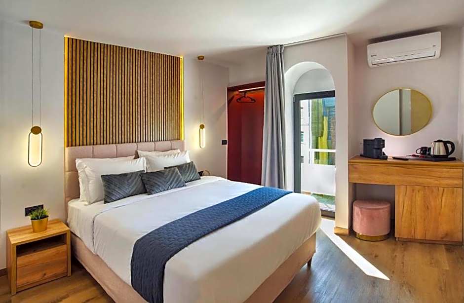 CITYLUXE Suites & Rooms