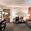 Blossom Hotel & Suites Traverse City