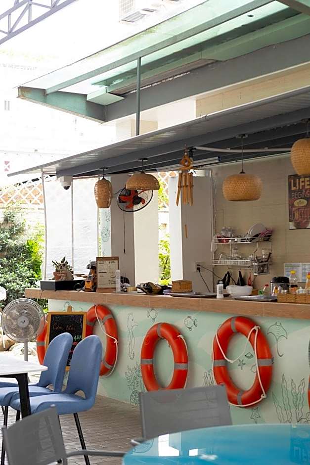 Apple Hotel