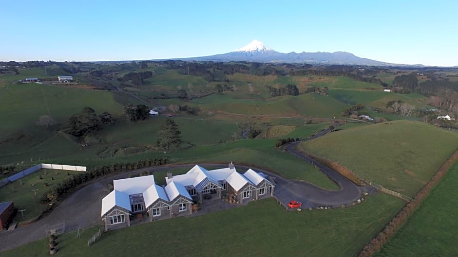 Taranaki Country Lodge