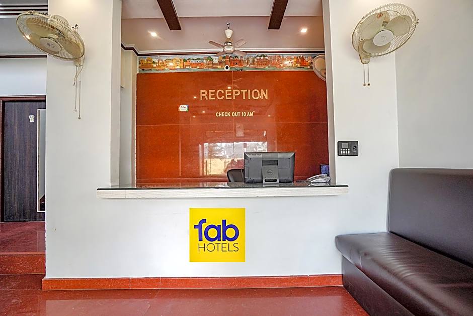 FabHotel Deepak Palace - Assi Ghat