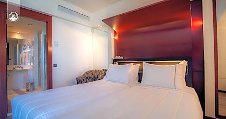Deluxe Double/Twin Room with Sea View