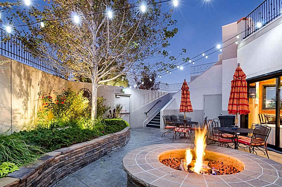 Clarion Inn Garden City