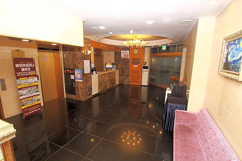 Amour Symphony Hotel