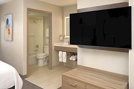 King Suite with Sofa Bed - Non-Smoking