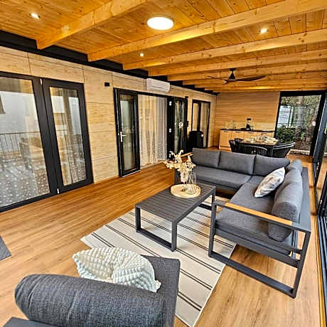 MH Holiday Dream - Oaza Mira Resort