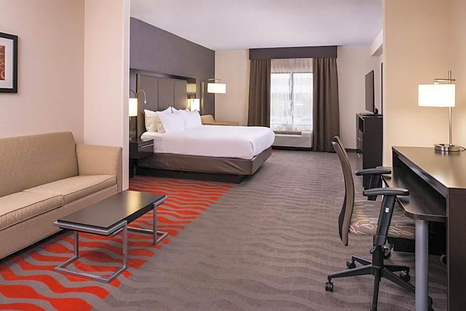 Holiday Inn Express & Suites Monroe By IHG