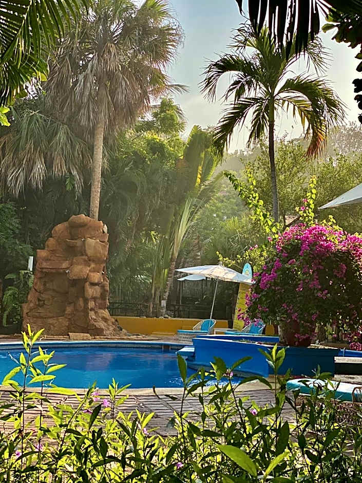 Hotel y Bungalows Acuario