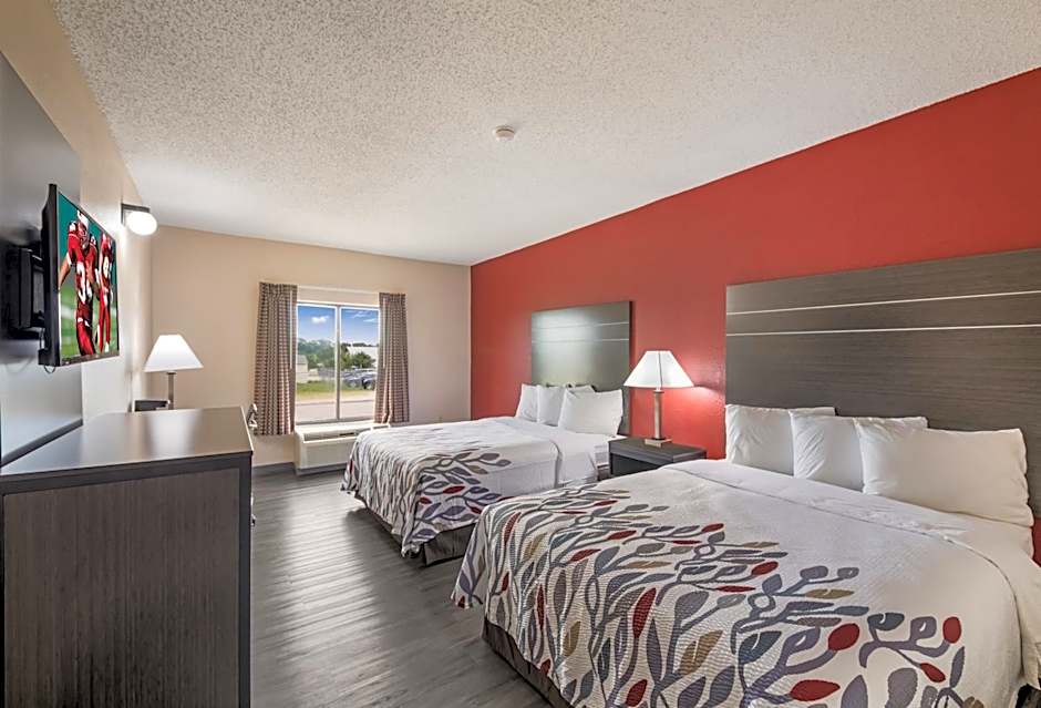 Red Roof Inn & Suites Austin East - Manor