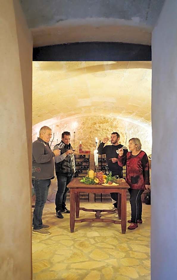 Can Joan Capo - Adults Only