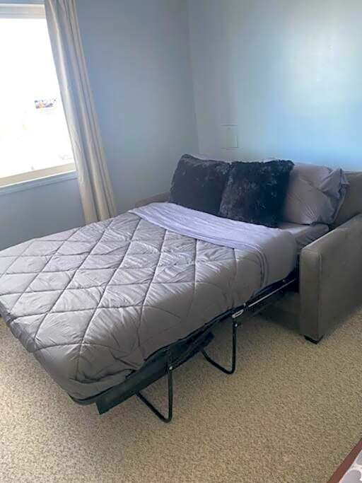 Right Next To WEST EDMONTON MALL with Free Parking