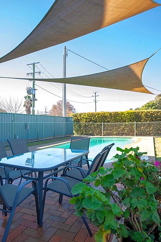 The Kidman Wayside Inn