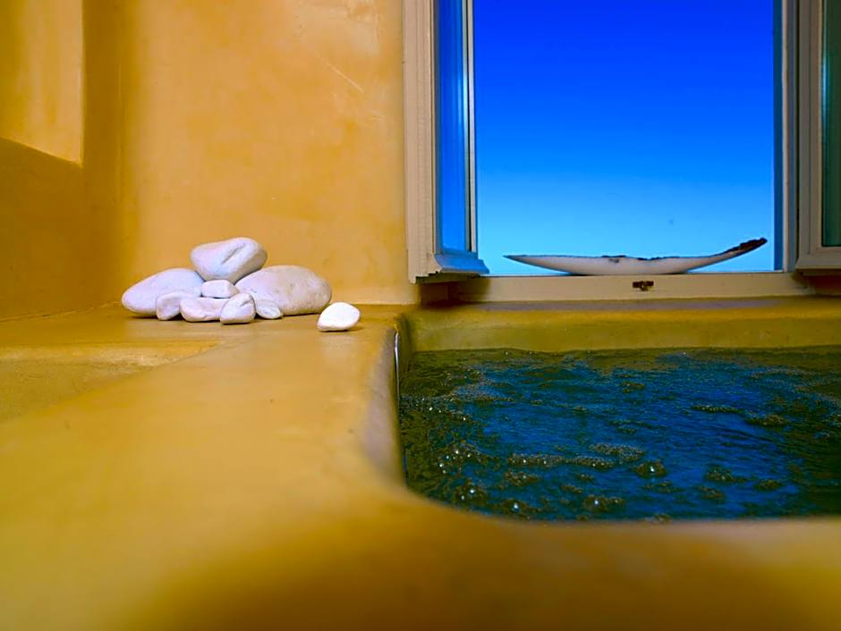 Voreina Gallery Suites