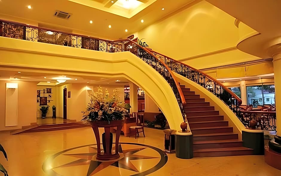 The Tray Hotel Hai Phong