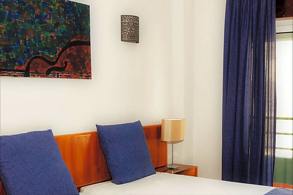 Apartamentos Turisticos Lindomar