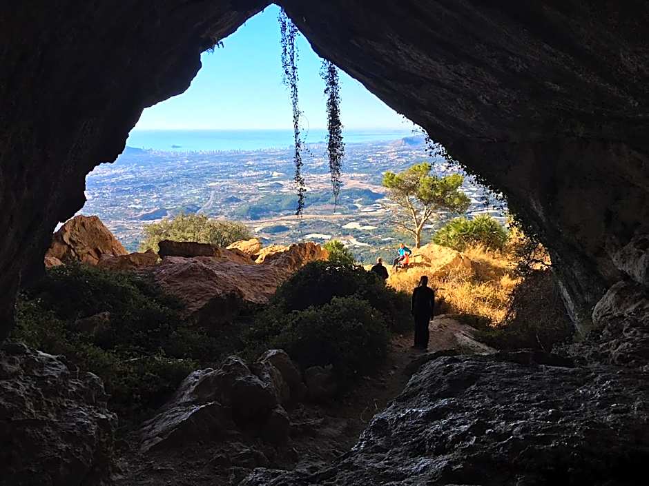 Buena Idea - Adults Only