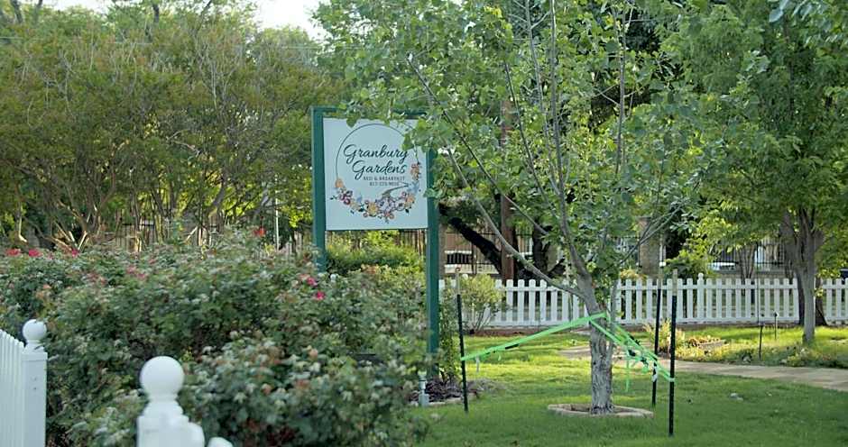 Granbury Gardens Bed and Breakfast