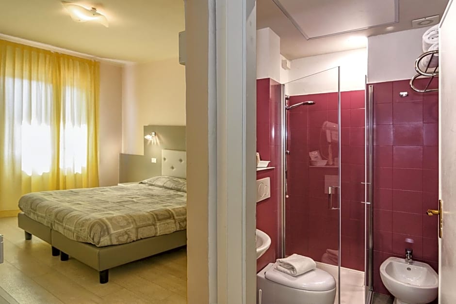 City Hotel