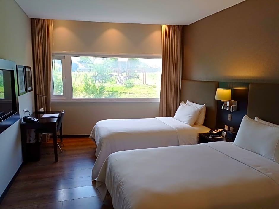 Radisson Hotel Santa Cruz