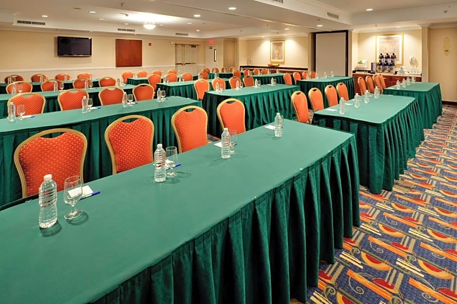 Holiday Inn Express Hotel & Suites Easton By IHG