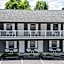 Adirondack Retreat Inn & Suites