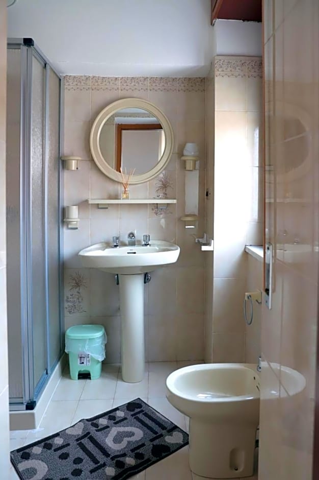 B&B LA CASA DEI FIORI