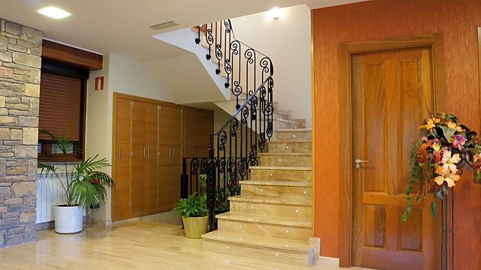 Hotel Los Nogales