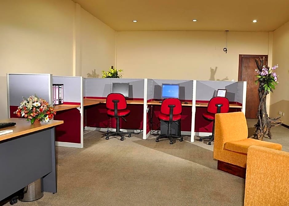 Ramada by Wyndham Katunayake Colombo International Airport