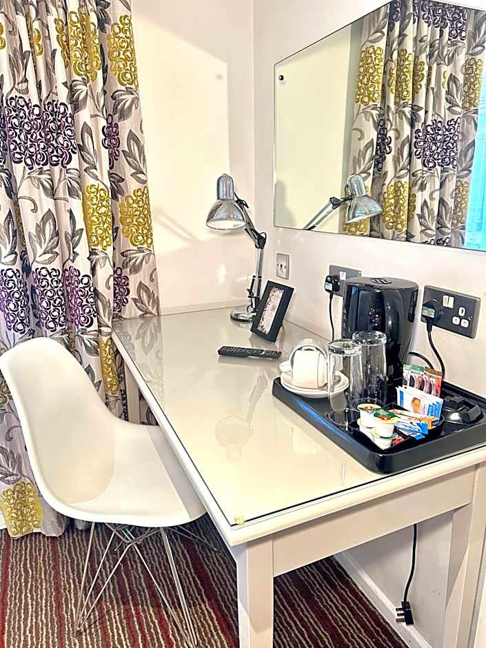 The Casa Hotel and Marco Pierre White Restaurant - Camberley West