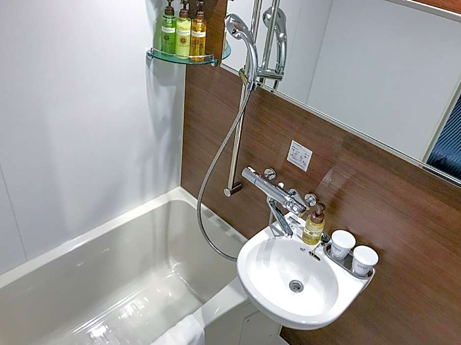 Hotel Livemax Tokyo Kanda-East
