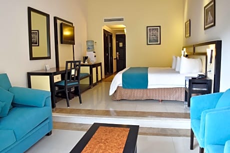 Hacienda Junior Suite (3 Adults + 1 Child)