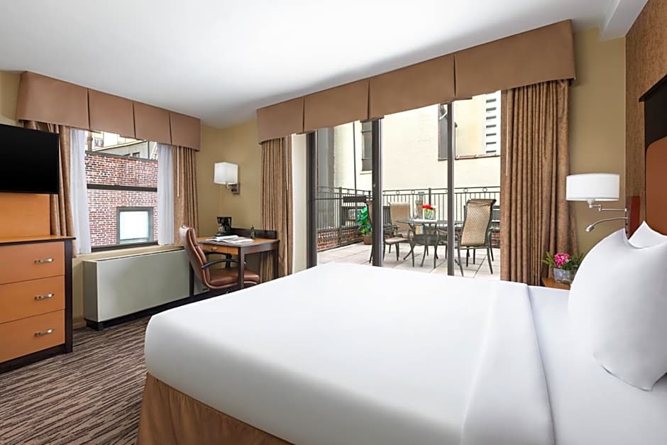 The Hotel @ Fifth Avenue