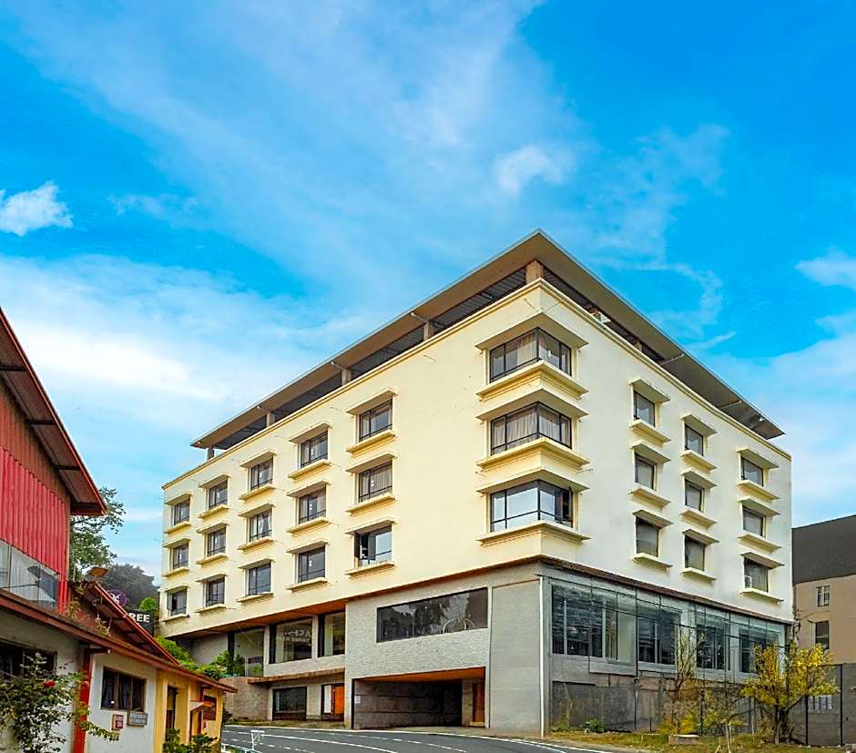 Yashshree Sanderling Mall Road