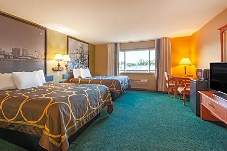 Queen Room with Two Queen Beds - Non-Smoking