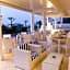 Alexandra B&B & Brunch -Beach Front Parking Included