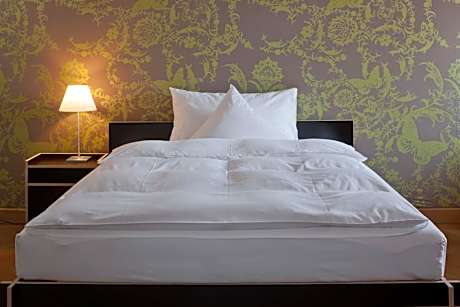 Basic Double Room with Private External Bathroom