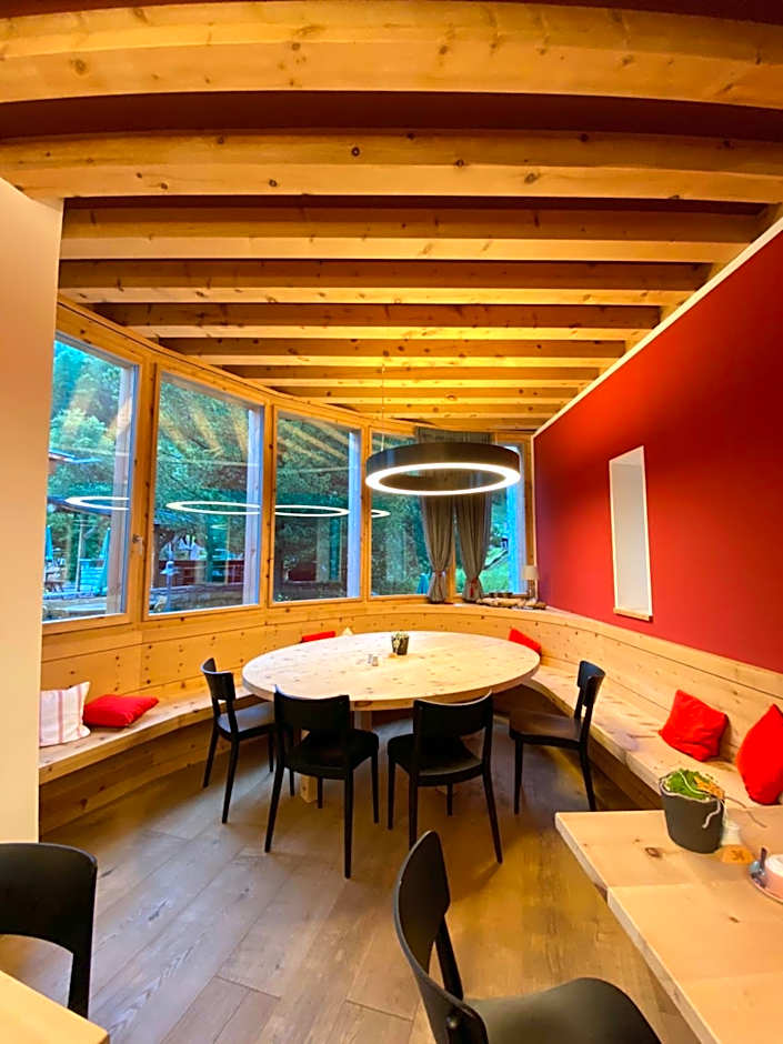 Alpengasthof Crusch Alba ed Alvetern, S-charl