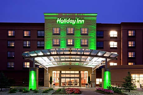 Holiday Inn Madison at The American Center by IHG