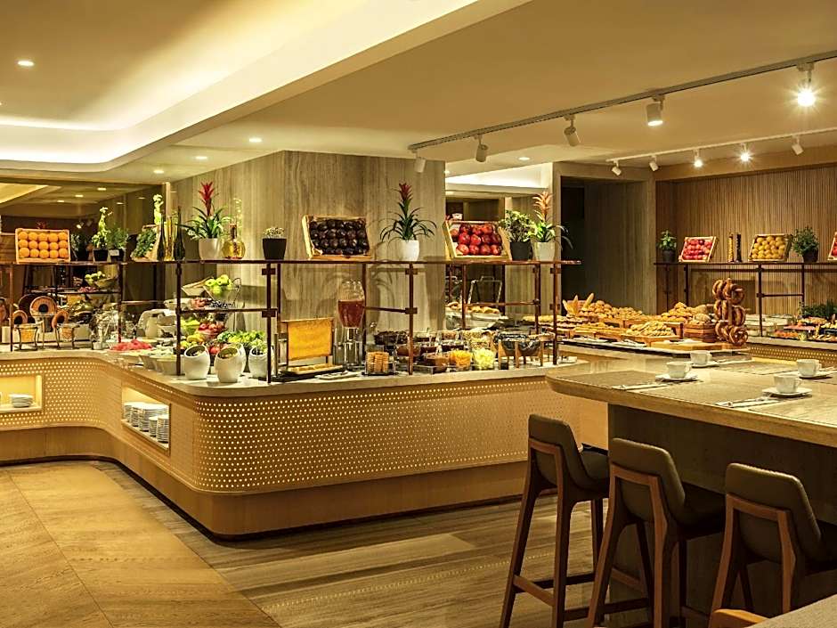 Mövenpick Hotel Istanbul Bosphorus